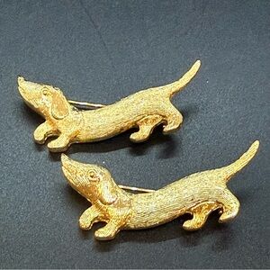 New View Dachshund Brooch Set of 2 Gold Tone
